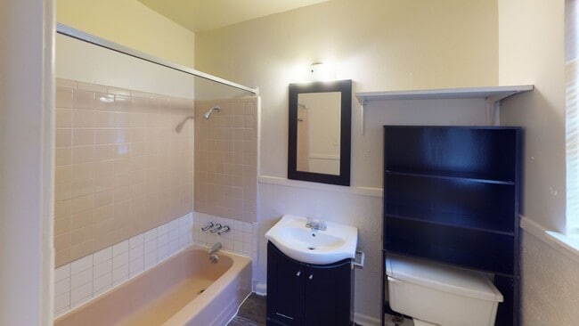 Building Photo - 1 Bedroom/ 1 Bath /1 Car Carport -Welch Du...