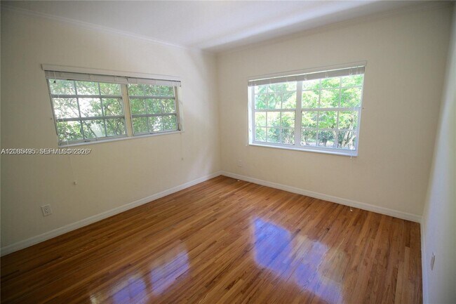 Building Photo - 609 Puerta Ave