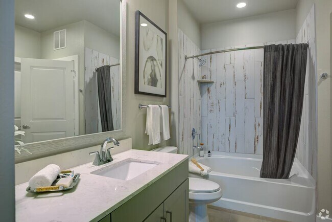 Building Photo - Spacious Apt 2/2 with Pool & Pets!