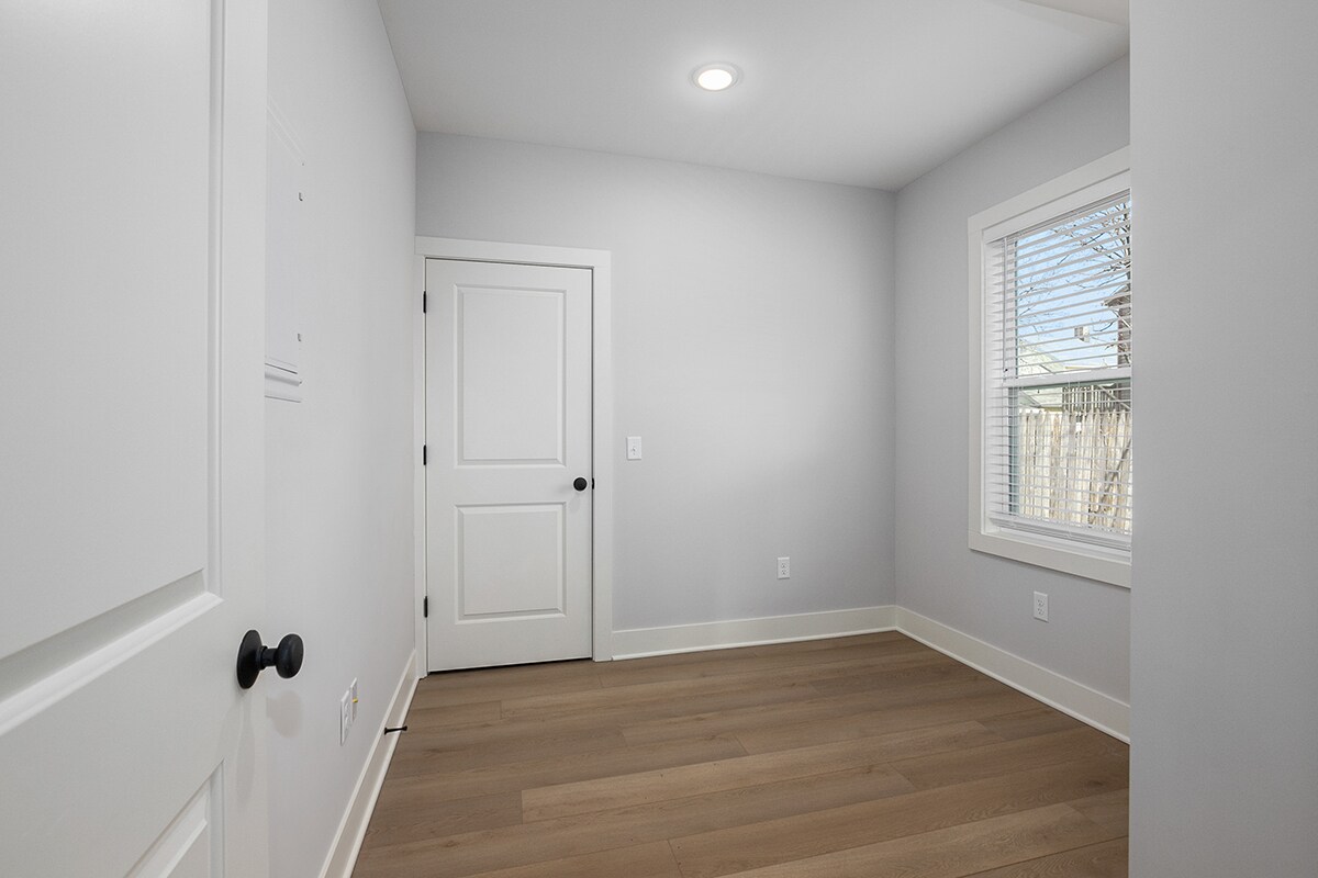 Building Photo - 415 11th St NW