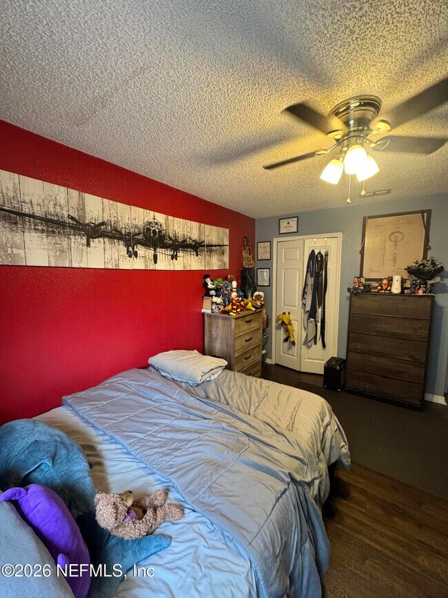 Building Photo - 12341 Glenn Hollow Dr