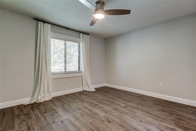 Building Photo - 2673 Sabal Springs Cir
