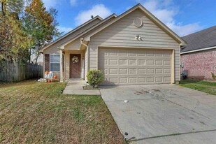 Building Photo - 4721 Waterfront Oak Dr