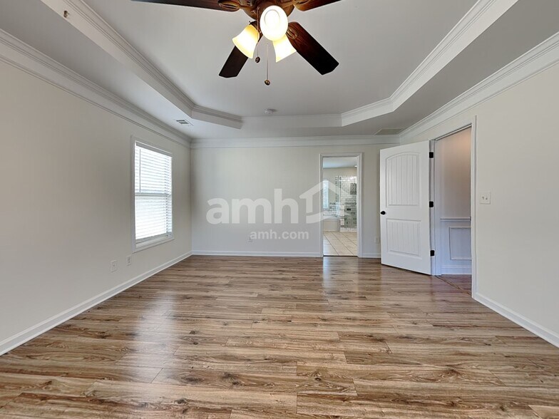 Building Photo - 4880 Roseman Trail