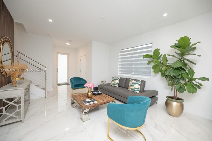 Building Photo - 10366 NW 68th Ter