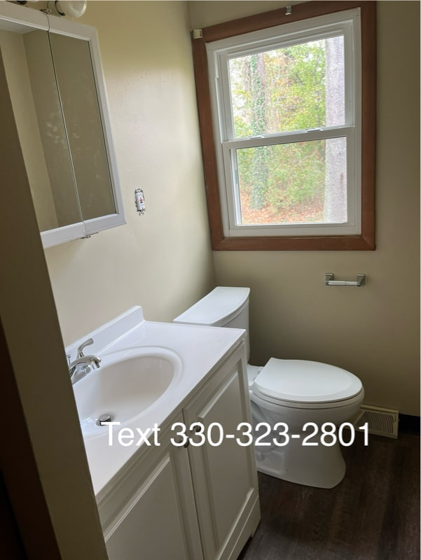 Building Photo - 5855 Lawnview St NW
