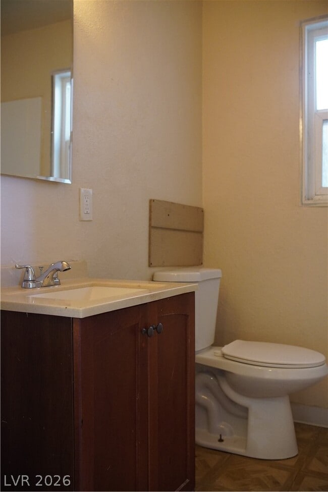 Building Photo - 212 Orland St