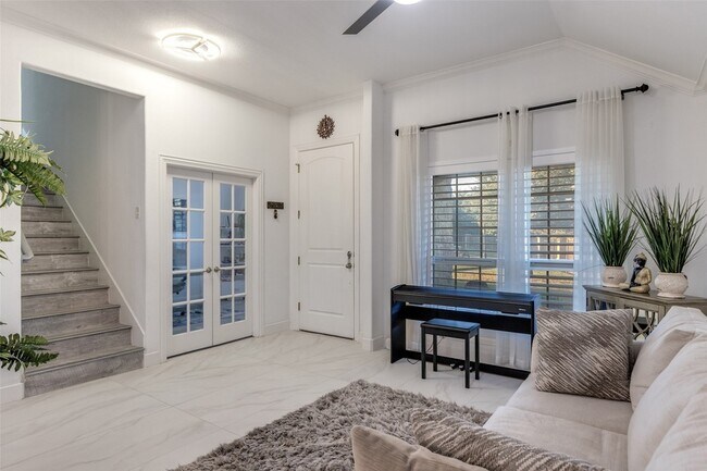 Building Photo - 10501 Old Dawson Ct