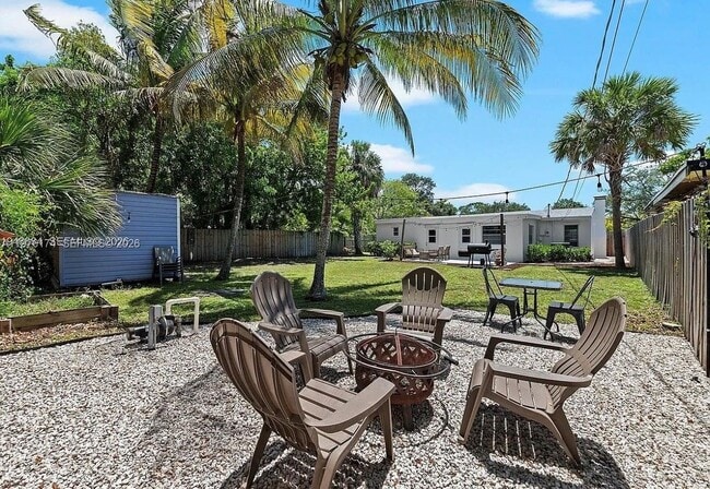 Building Photo - 1480 SW 26th Ave