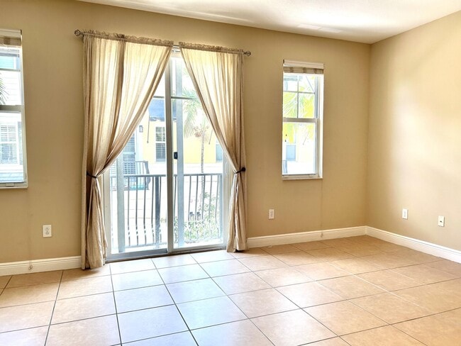 Building Photo - 3803 NW 5th Terrace