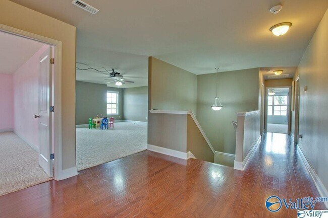 Building Photo - 705 Tide Creek Dr SW
