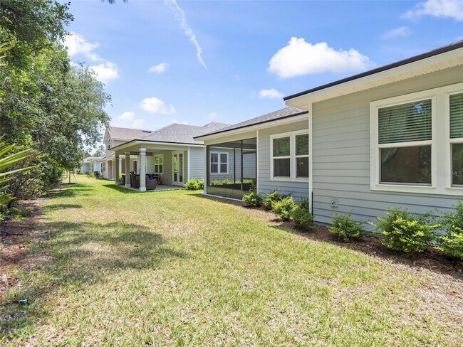 Building Photo - 73 Moana Ct N