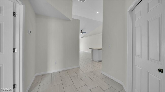 Building Photo - 1411-1413 Academy Blvd