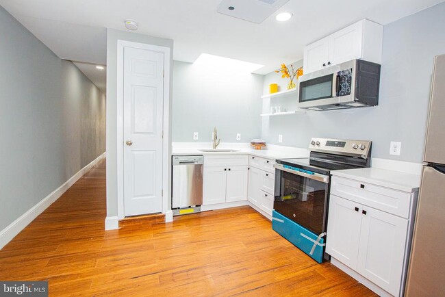 Building Photo - 2617 13th St NW
