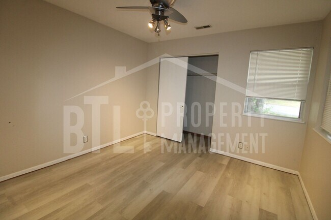 Building Photo - Beautiful 3BR Home in The Highlands Subdivision