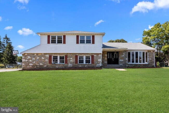 Building Photo - 778 Bobwhite Ln