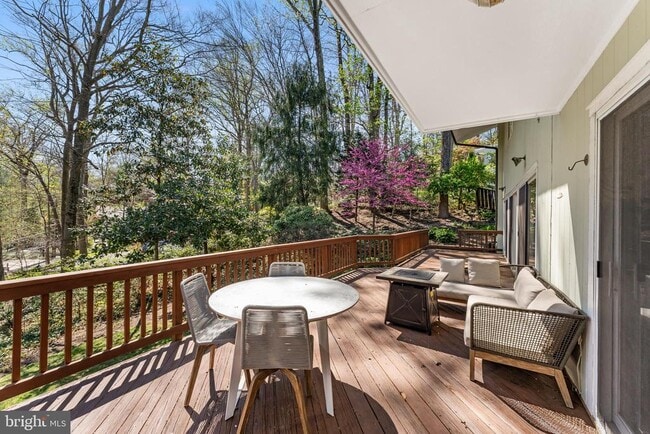 Building Photo - 2820 Ellicott St NW