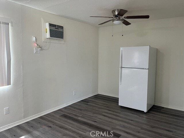 Building Photo - 45521 Sunset Ln