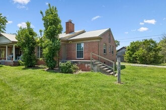 Building Photo - 241 Old Rome Pike