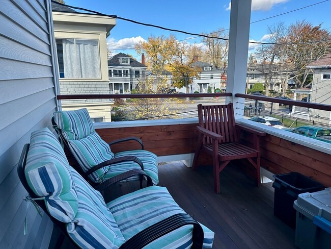 Building Photo - 66-68 Exeter St