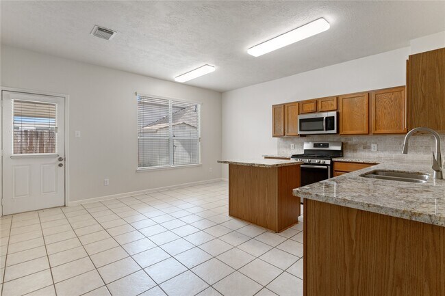 Building Photo - 7814 Yaupon Ranch Ct