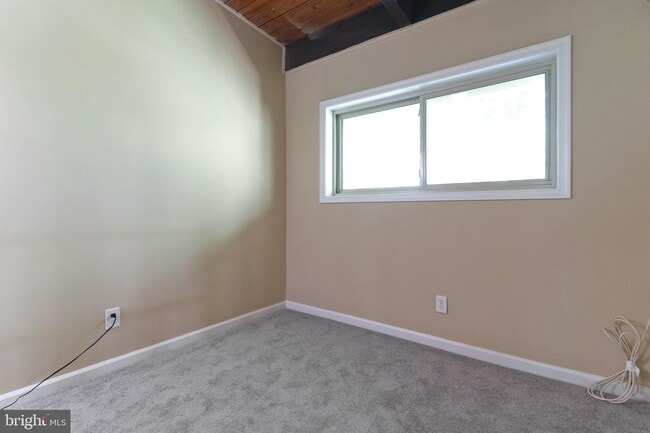 Building Photo - 4381 Americana Dr