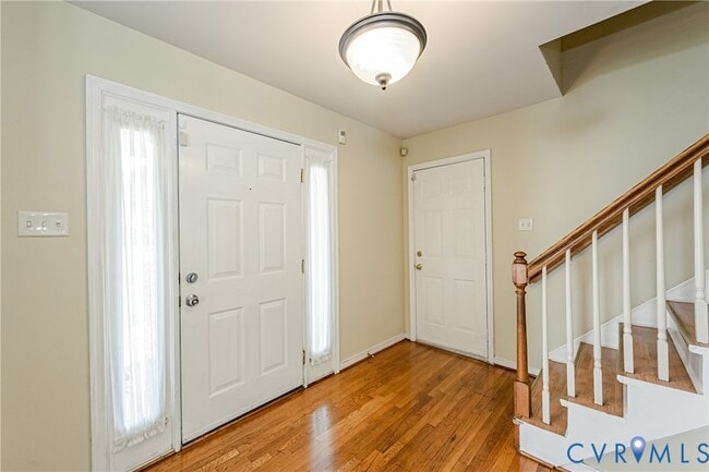 Building Photo - 811 Kiefer Field Ct