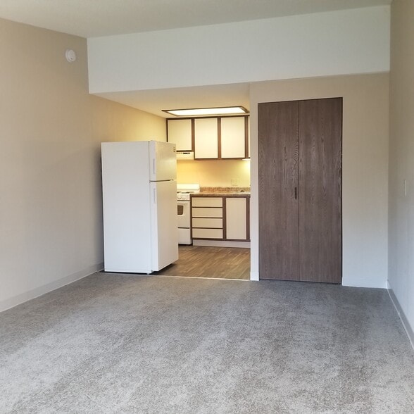 Hayfield Park Apartments 5519 Limaburg Rd Burlington KY 41005