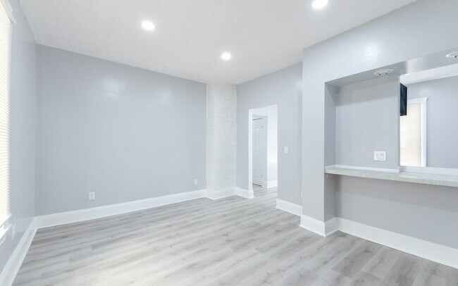 Building Photo - 3317 Virginia Ave