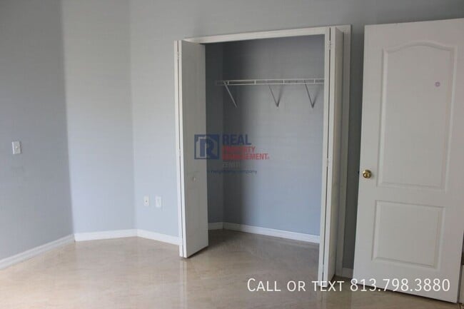 Building Photo - 452 Westchester Hills Ln