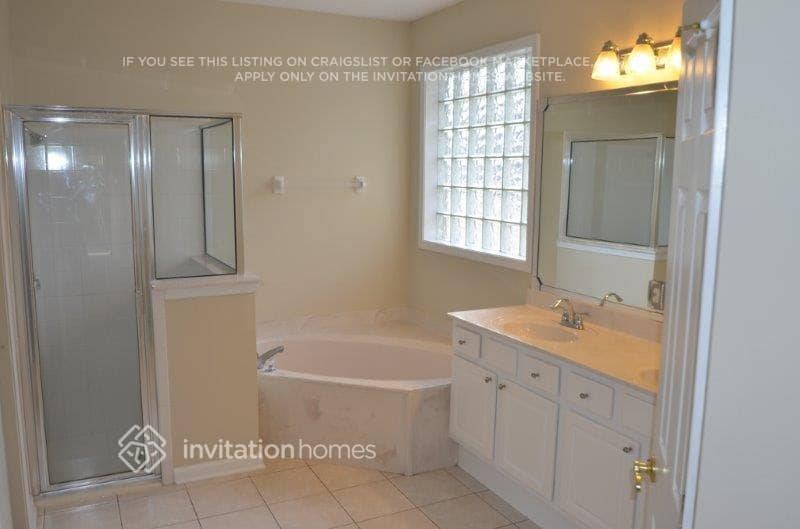 Building Photo - 3913 Running Creek Ct