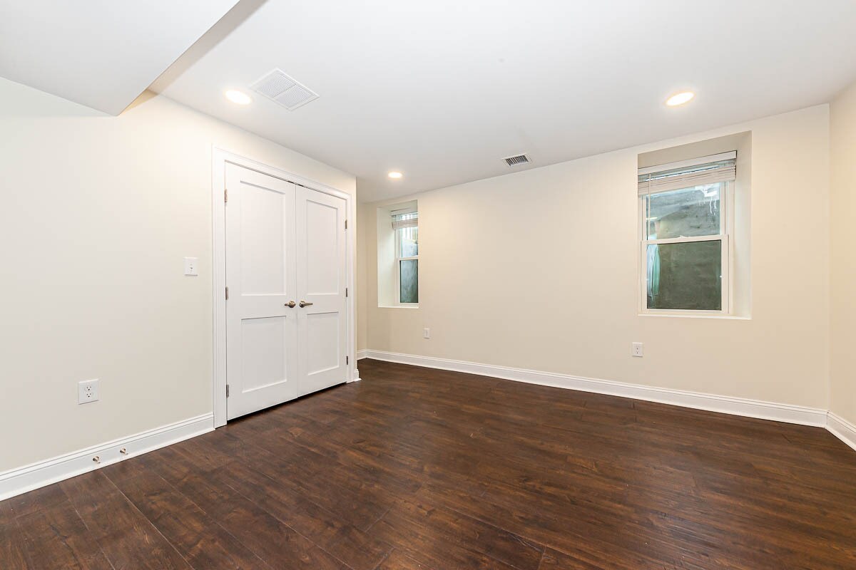 Building Photo - 28 Albion St