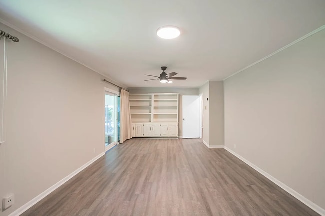 Building Photo - Brentwood Oasis: 3 Bed, 2 Bath Home on 5+ ...