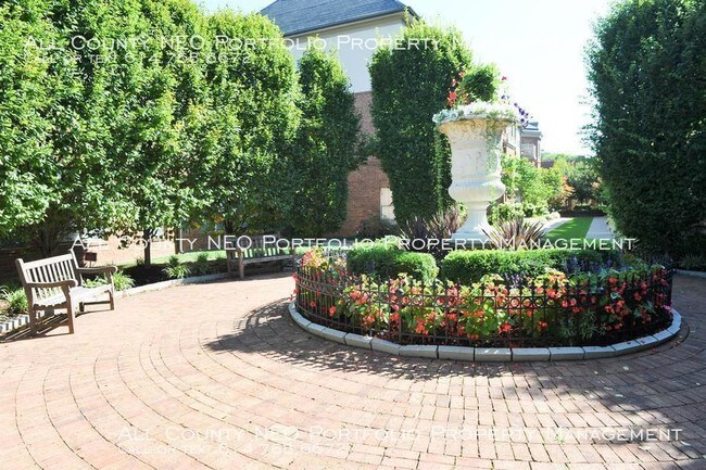 Building Photo - Beautiful One Bedroom in Short North