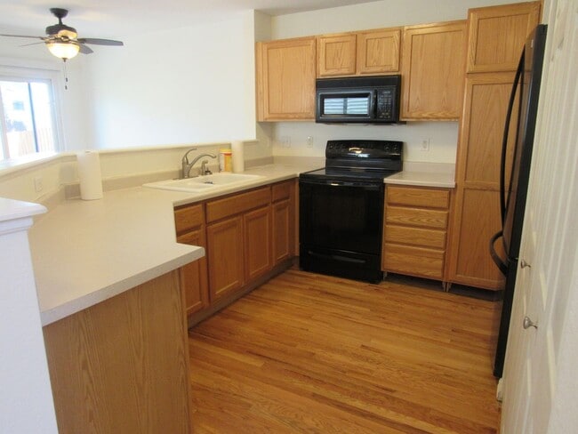 Building Photo - Double Master layout