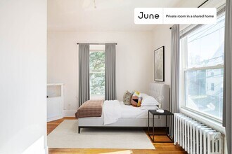 Building Photo - Room in Shared 7 bed/2 bath home