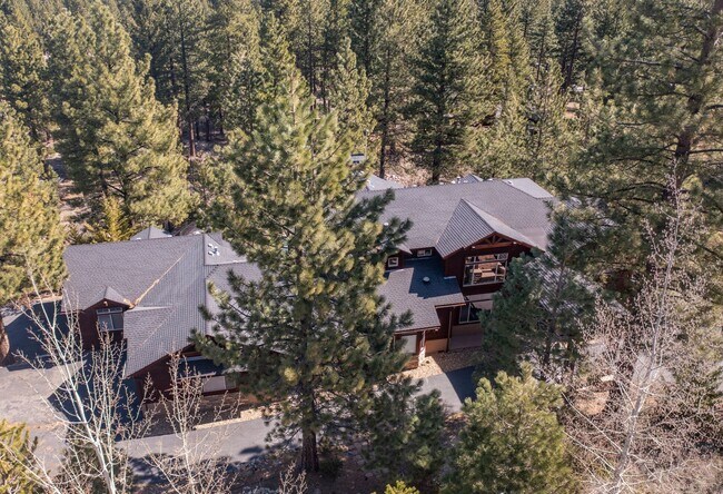 Building Photo - Beautiful home for rent in Galena Forest