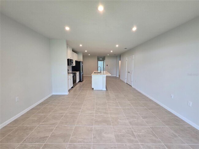 Building Photo - 456 Voltaire Dr
