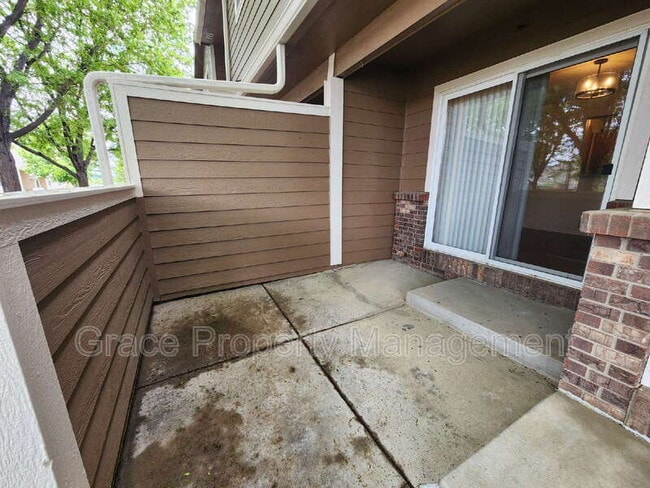 Building Photo - 1601 Great Western Dr