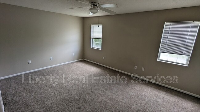 Building Photo - 1100 Pineland Ave