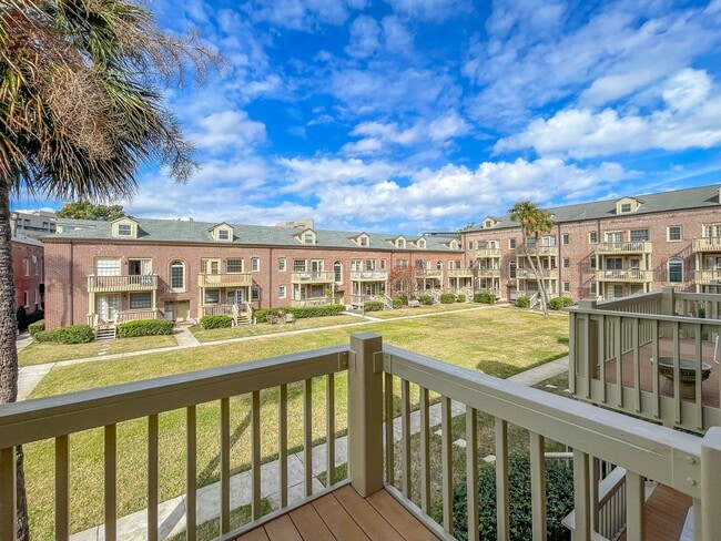 Building Photo - Charming Condo in Historic San Marco with River Views