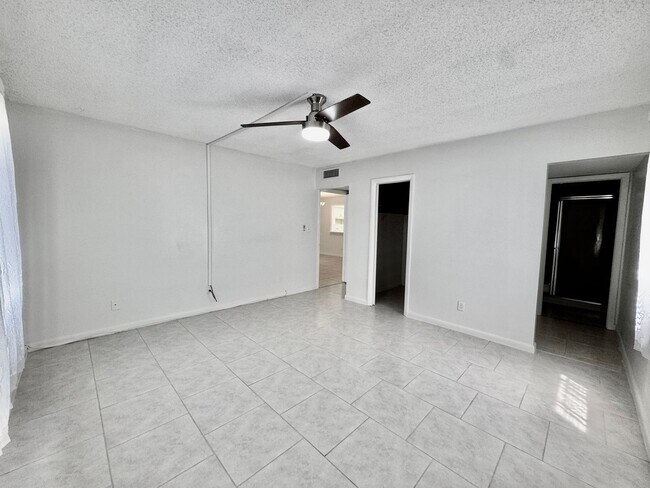 Building Photo - 600 Royal Palm Blvd