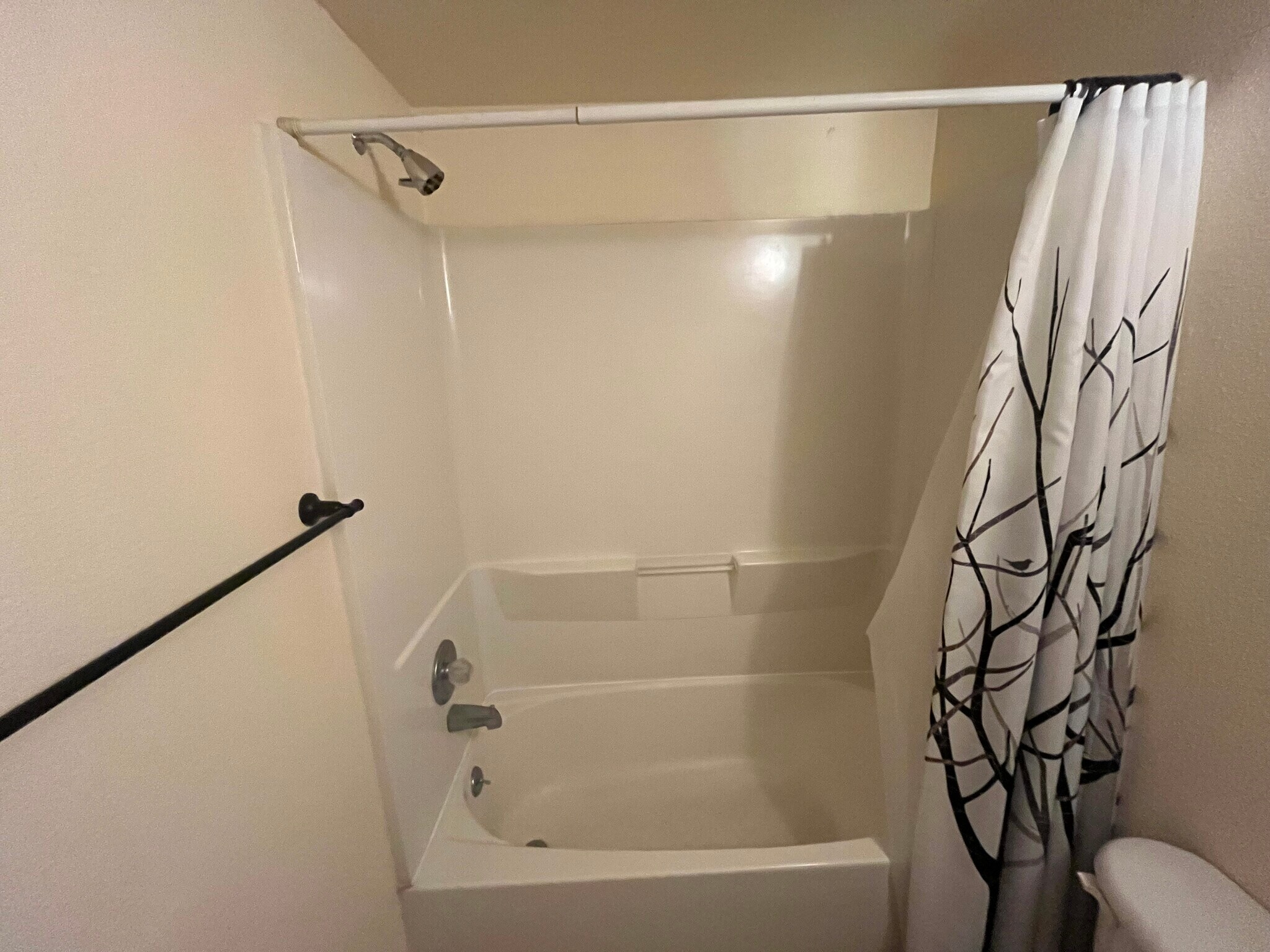 Building Photo - 1405 Broadway St