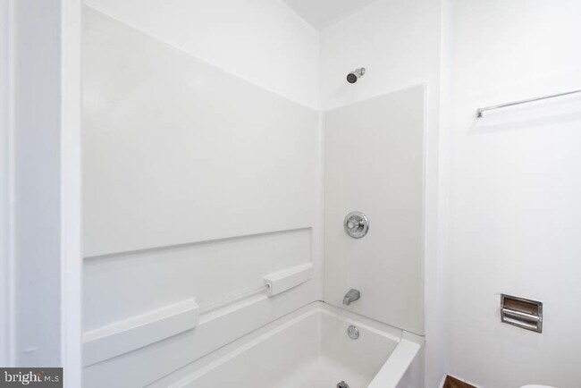 Building Photo - 545 Christian St