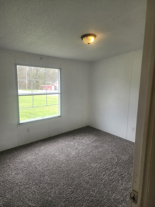 Building Photo - 11211 Allen Dr