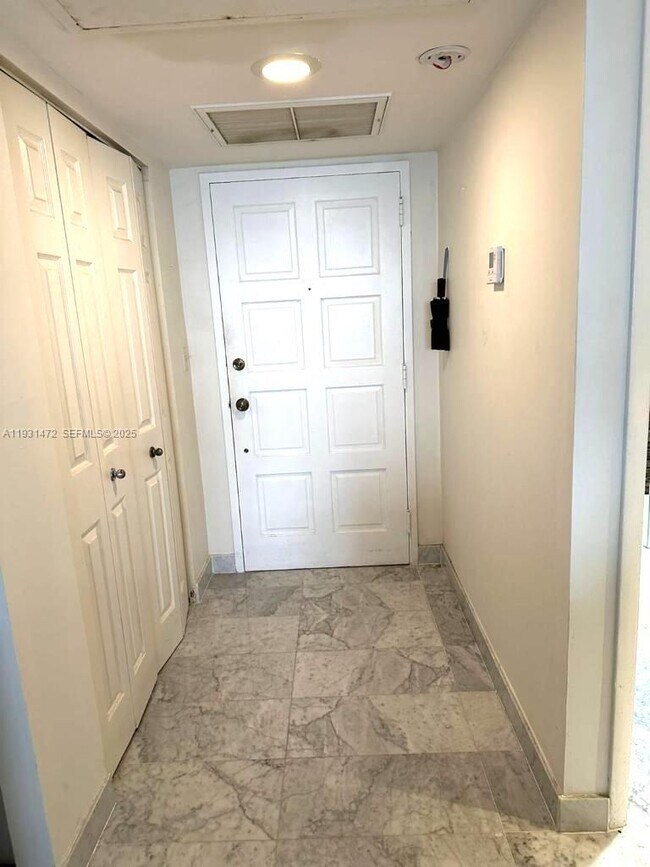 Building Photo - 11111 Biscayne Blvd