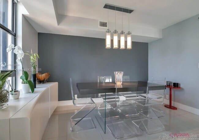 Building Photo - 4000 Towerside Terrace