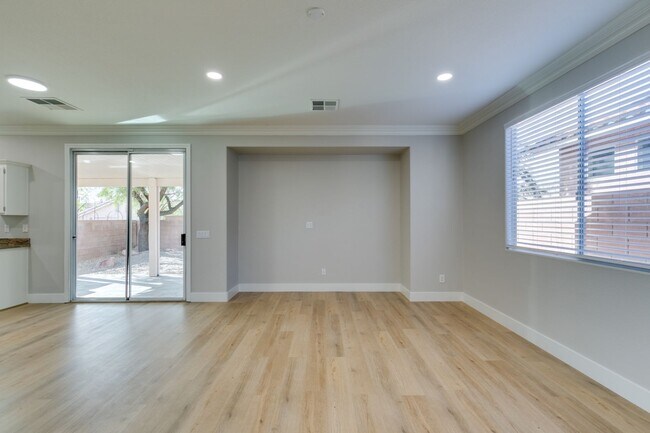Building Photo - BEAUTIFUL SUMMERLIN 3 BEDROOM UPGRADED!!