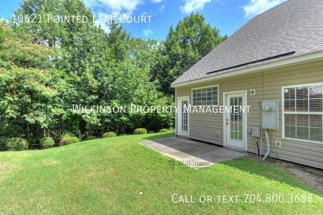 Building Photo - 10621 Pointed Leaf Ct