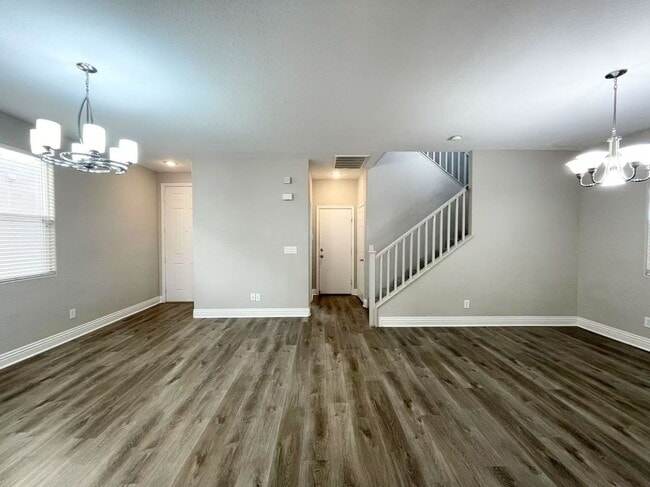 Building Photo - Nice two-story home with 4 bedrooms